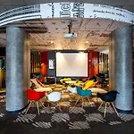 Ibis Centrum Hotel 3*