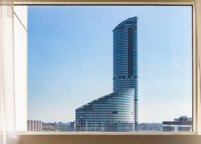 Ibis Centrum Hotel 3*