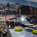 Ibis Centrum Hotel 3*