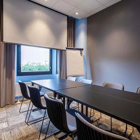 Ibis Centrum Hotel 3*