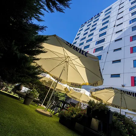 Готель Ibis Centrum 3*