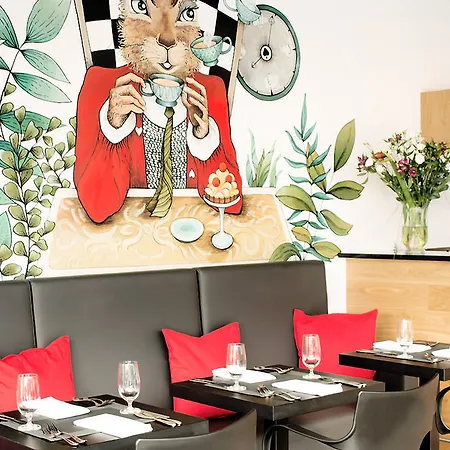 מלון Ibis Centrum 3*